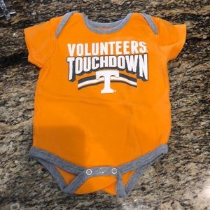 Vols onesie